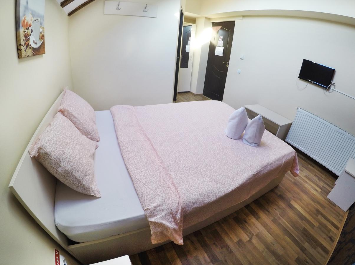 Bonsejour Hotel Брашов Екстериор снимка